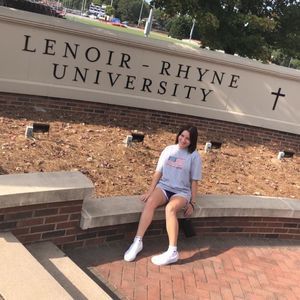 Meet your Posher, Emily